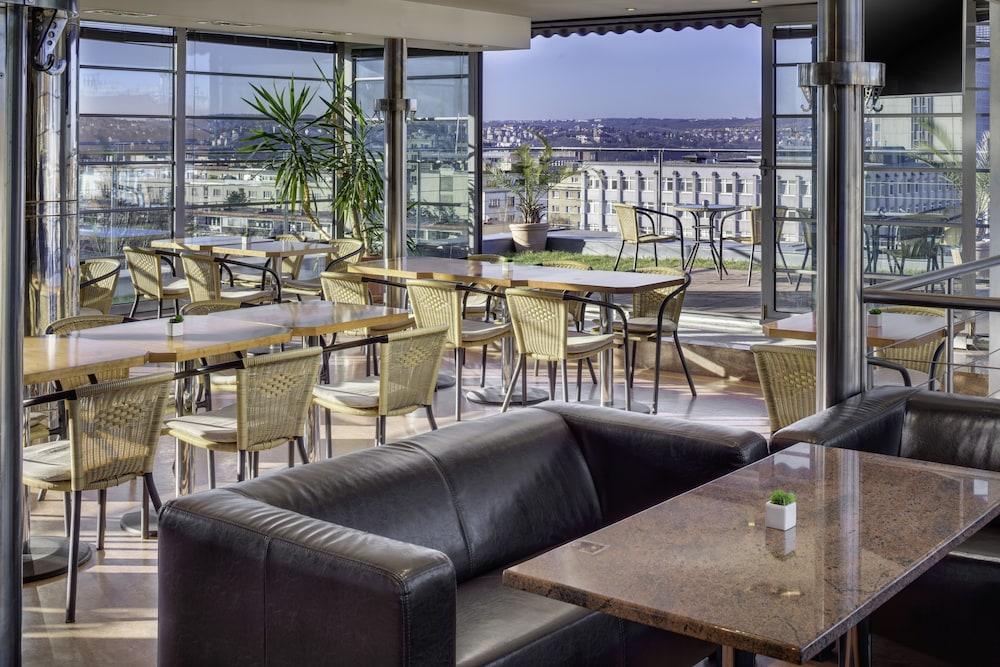 Oya Hotel Praga